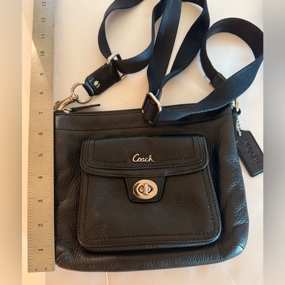 COACH Swing Pack Crossbody Pebbled Leather Bag Turn Lock Dusty Authenticated - Picture 10 of 16